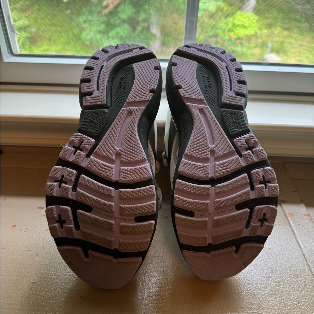 Brooks Adrenaline GTS 23 Supportive Running Shoes Athletic Sneakers Women’s 8.5 - Picture 4 of 8